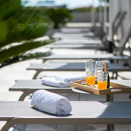 Seafront Luxury Idassa By Belmont Realty Lägenhet *