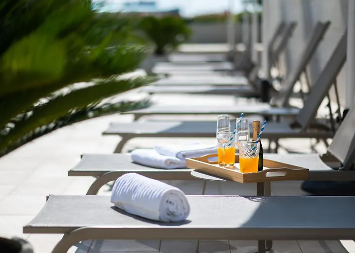 Seafront Luxury Idassa By Belmont Realty Apartman *